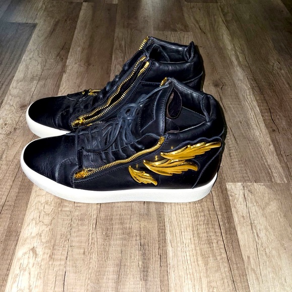 Authentic Giuseppe Zanotti Black Leather - Picture 1 of 6